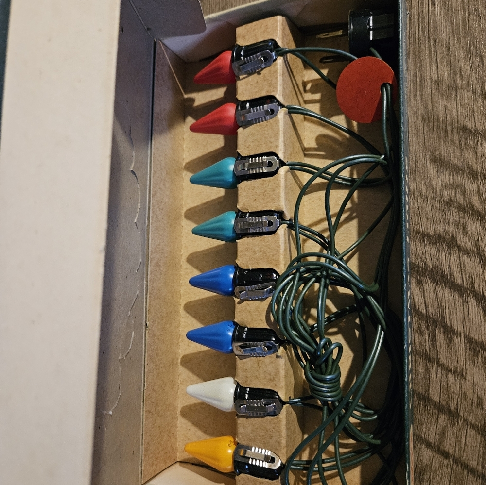 Vintage Christmas Lights - Picture 4 of 5